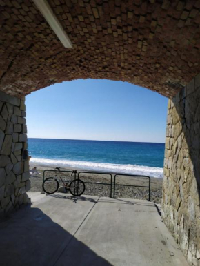 Rocce sul Mare Deiva Marina